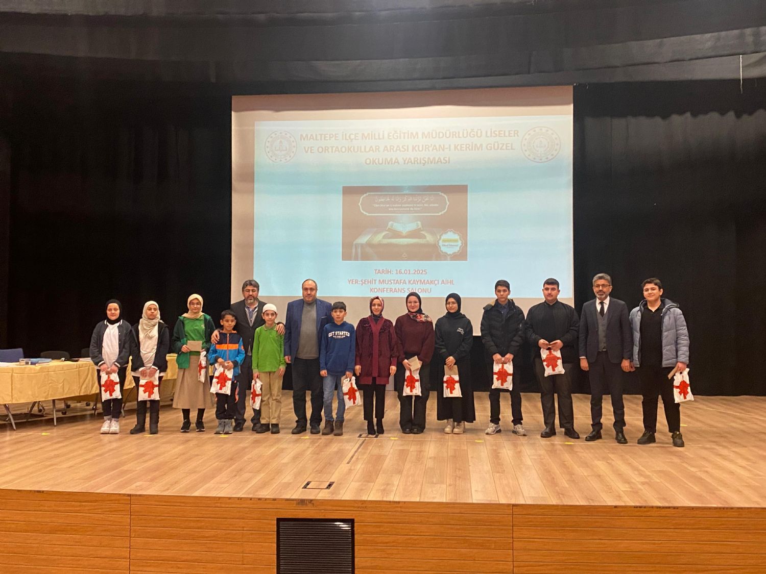 Kur�an-� Kerim G�zel Okuma Yar��mas� �l�e Birincili�i ve B�lge Finalistli�i Mahir Okullar�n�n