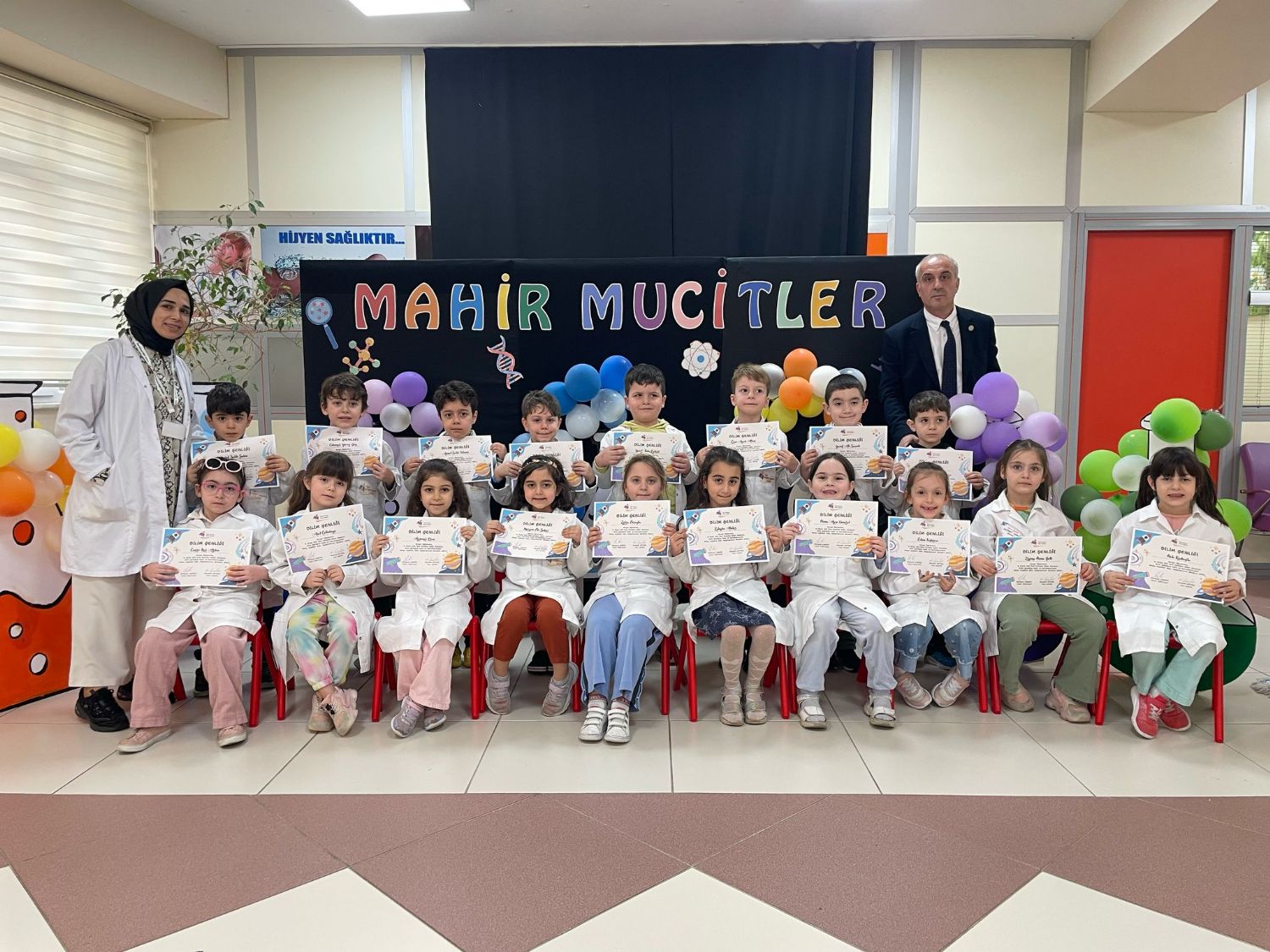 Anas�n�f� Bilim �enli�i